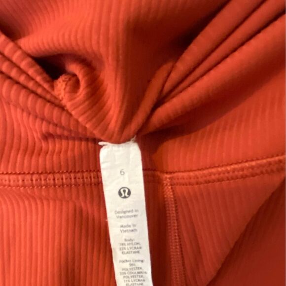 Lululemon Ribbed Align 25” size 6 - Picture 4 of 5